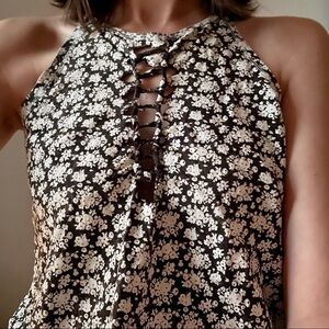 NEW LOOK Lace up Floral tank  - 2